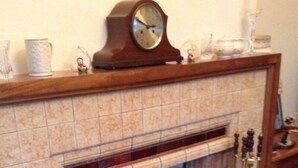Fireplace - Derryvree House & Cottage (Enniskillen)