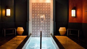 Couples treatment rooms, sauna, spa tub, steam room, Turkish bath