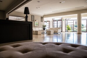 Sittområde i lobbyn