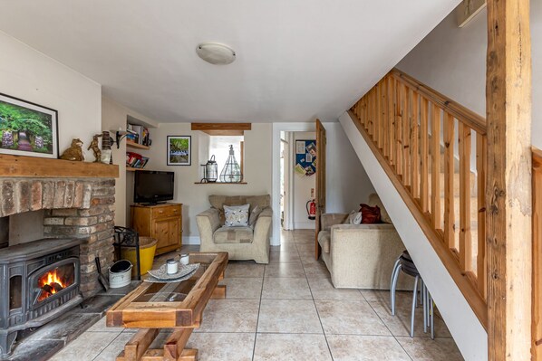 Cottage, Private Bathroom | Lounge