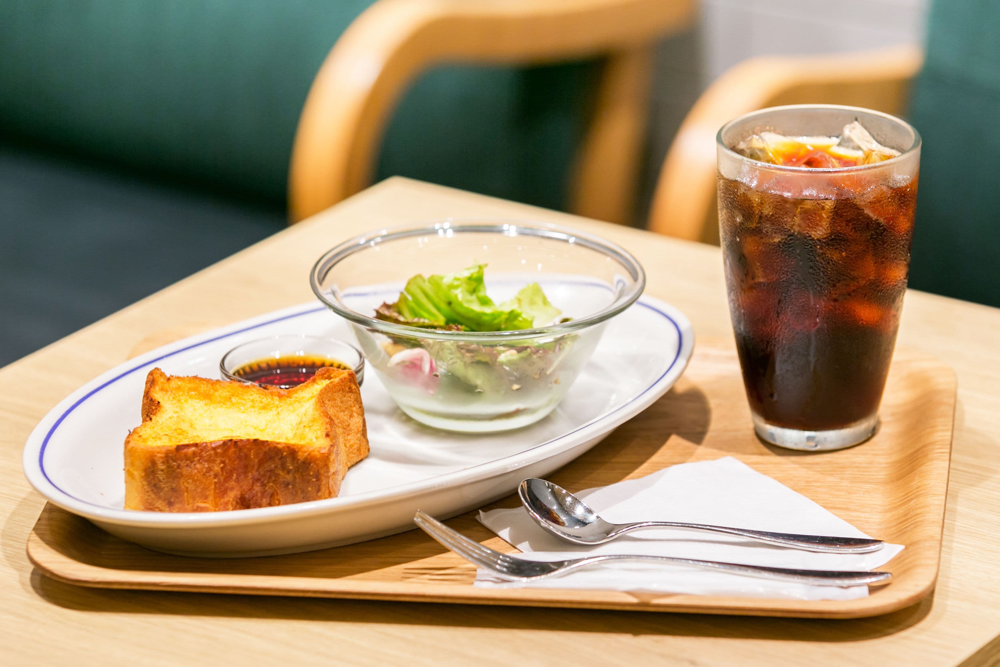 daily cooked-to-order breakfast (jpy 770 per person)