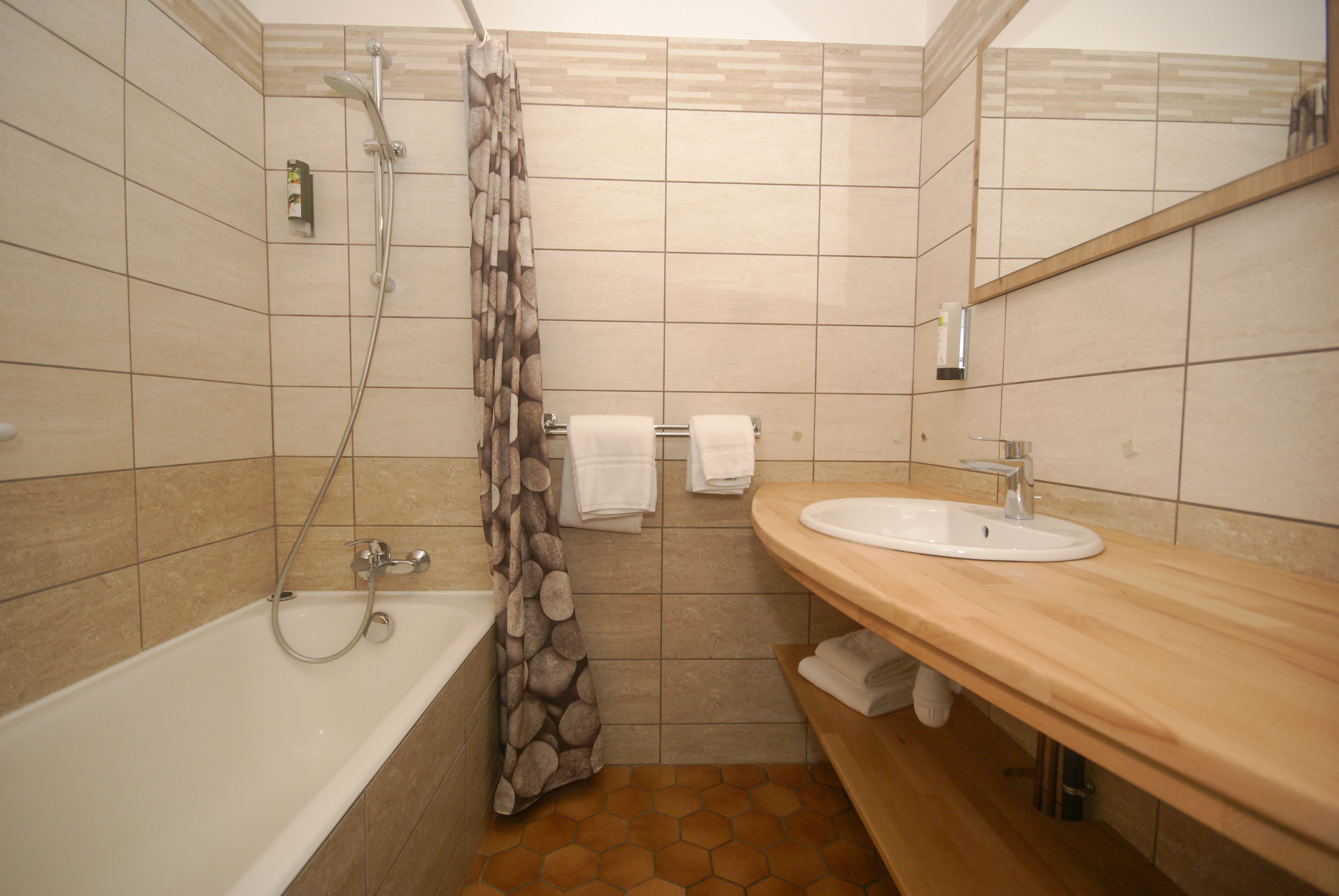 double room | bathroom | free toiletries, hair dryer, towels
