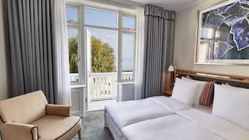 Double or Twin Room, Sea View, including evening spa access | Hypo-allergenic bedding, in-room safe, desk, blackout drapes