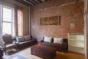 Superior Suite | Living area - Aparthotel Van Hecke (Antwerp)