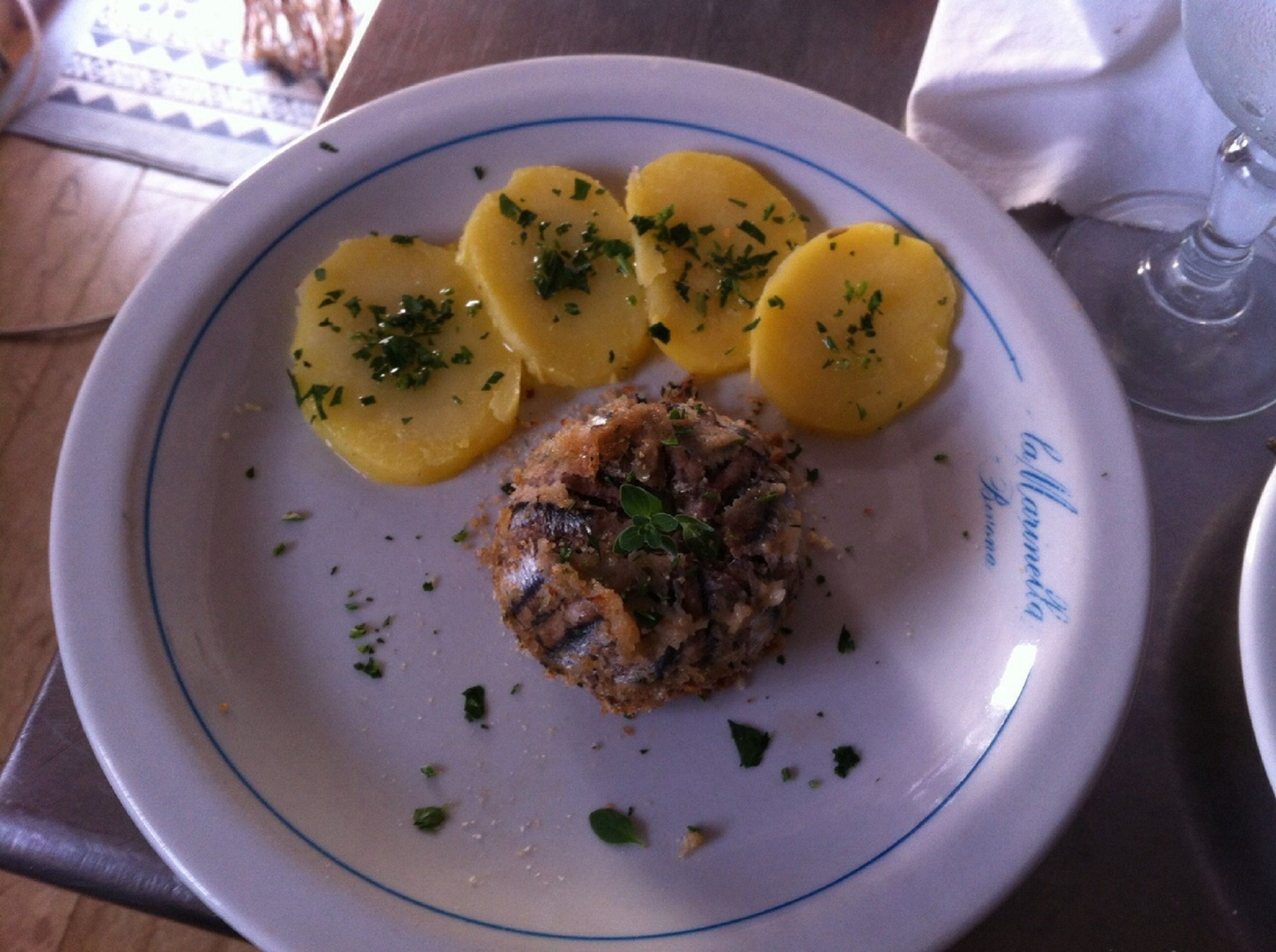 Breakfast, dinner served; Italian cuisine, ocean views 