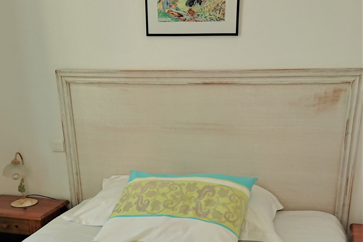 Comfort Double Room | In-room safe, individually decorated, individually furnished, desk