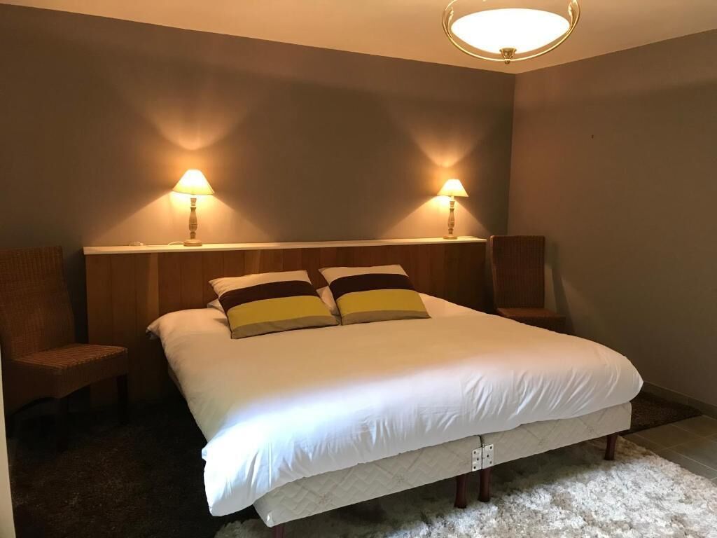 in-room safe, individually decorated, individually furnished, desk