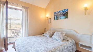 In-room safe, desk, soundproofing, free cots/infant beds