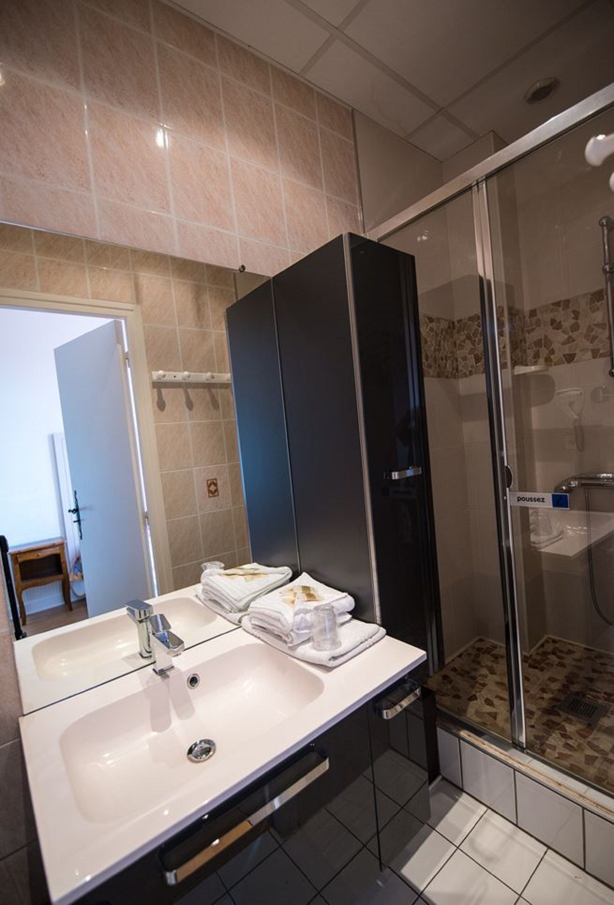 triple room | bathroom | hair dryer, towels