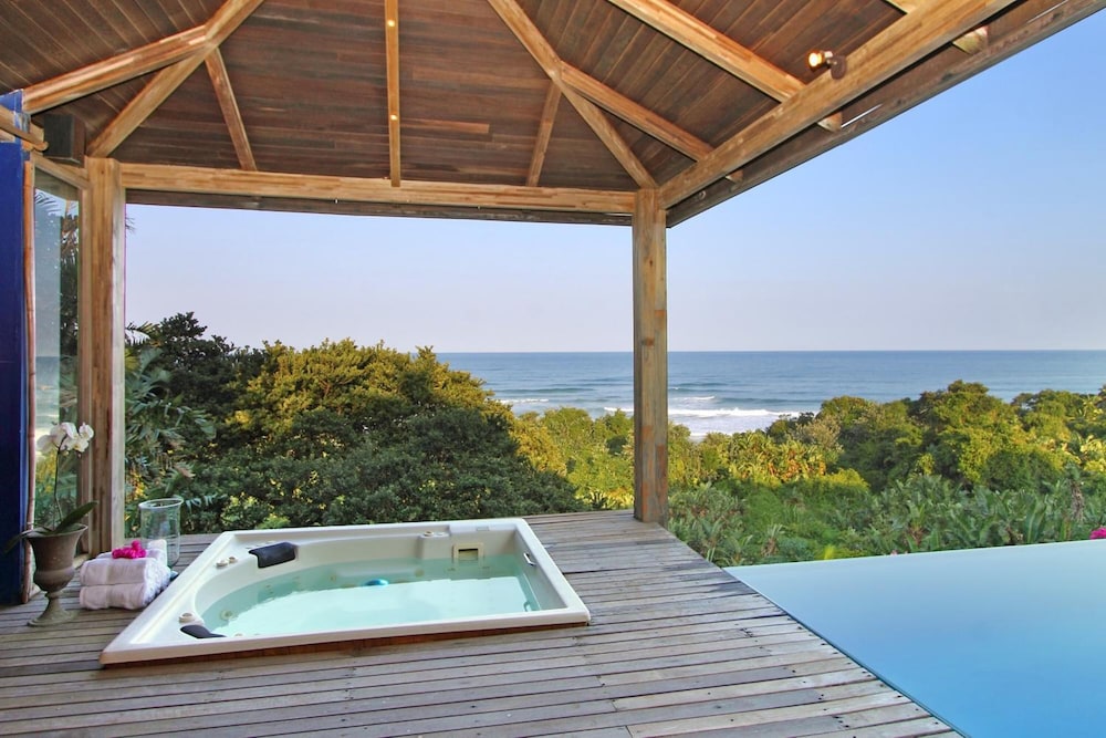 Days At Sea Beach Lodge by null