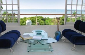 Junior Suite 4 | Living area