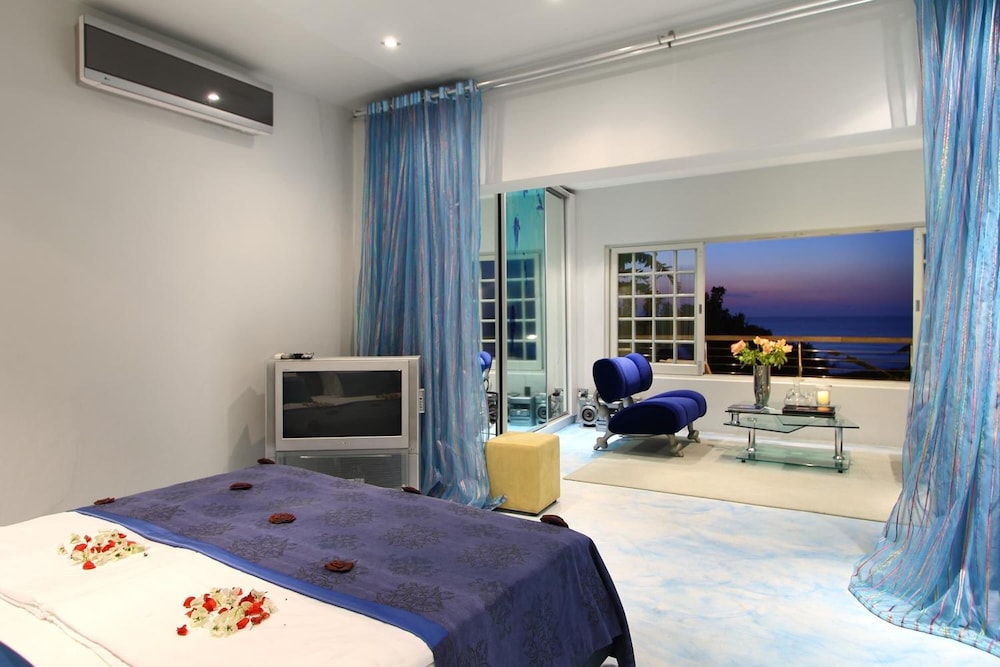 Days At Sea Beach Lodge by null