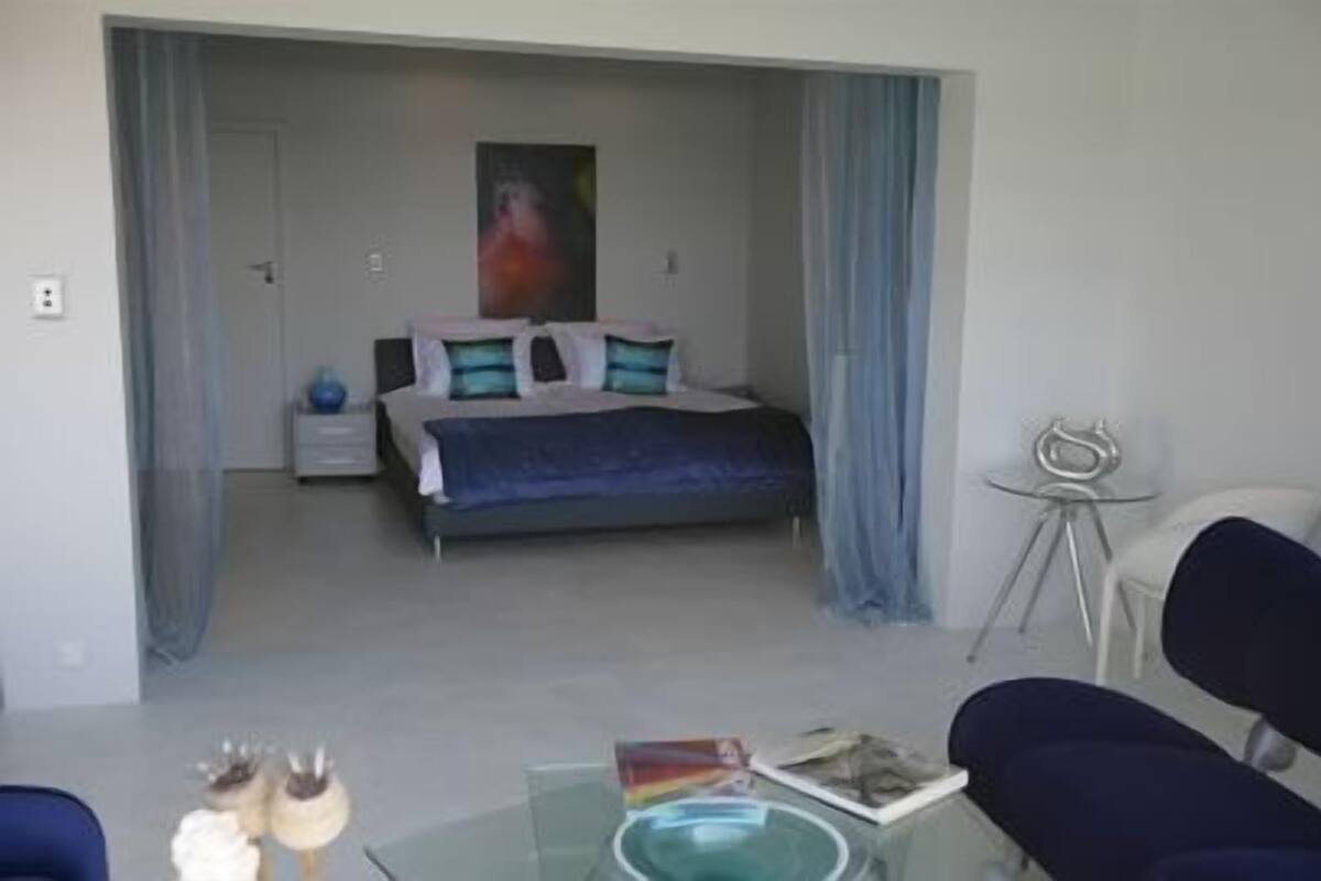 Junior Suite 4 | Minibar, in-room safe, soundproofing, WiFi (free)
