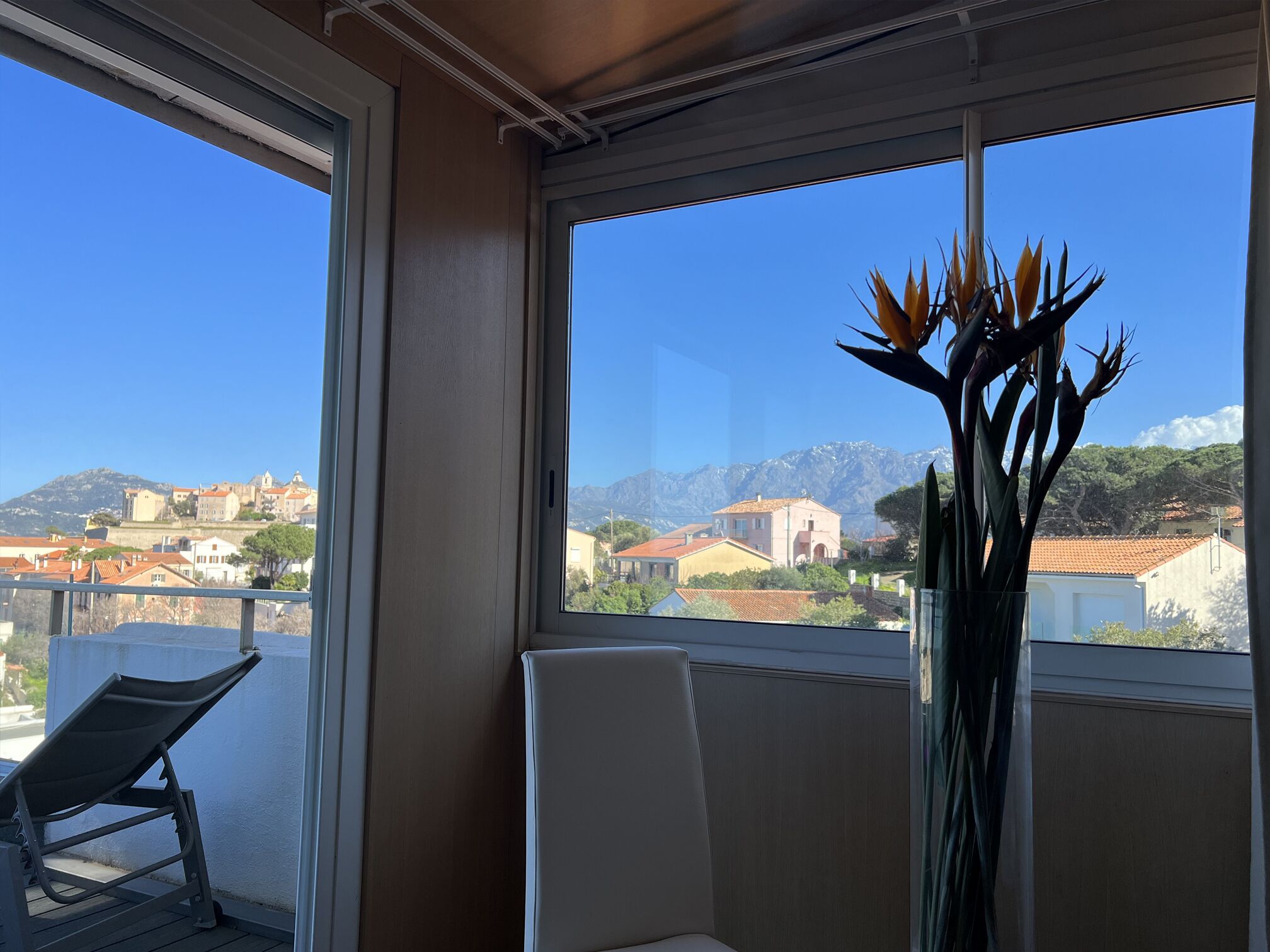 room l+ sup -terrasse vue mer-24 m²- lit double / lits jumeaux | terrace/patio