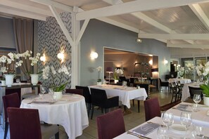 Breakfast, lunch and dinner served  - Le Relais de Comodoliac (Saint-Junien)