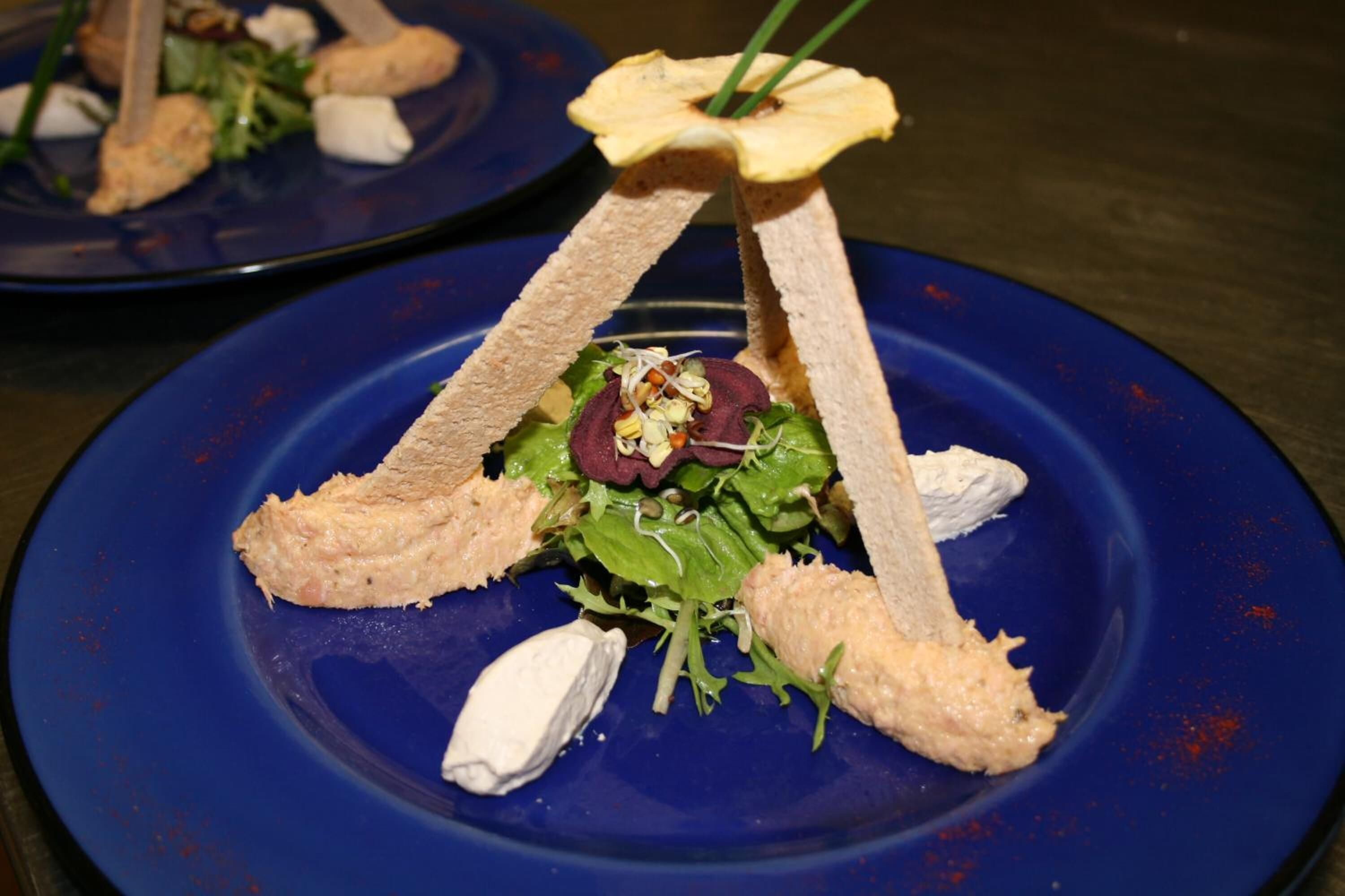 lunch and dinner served, french cuisine