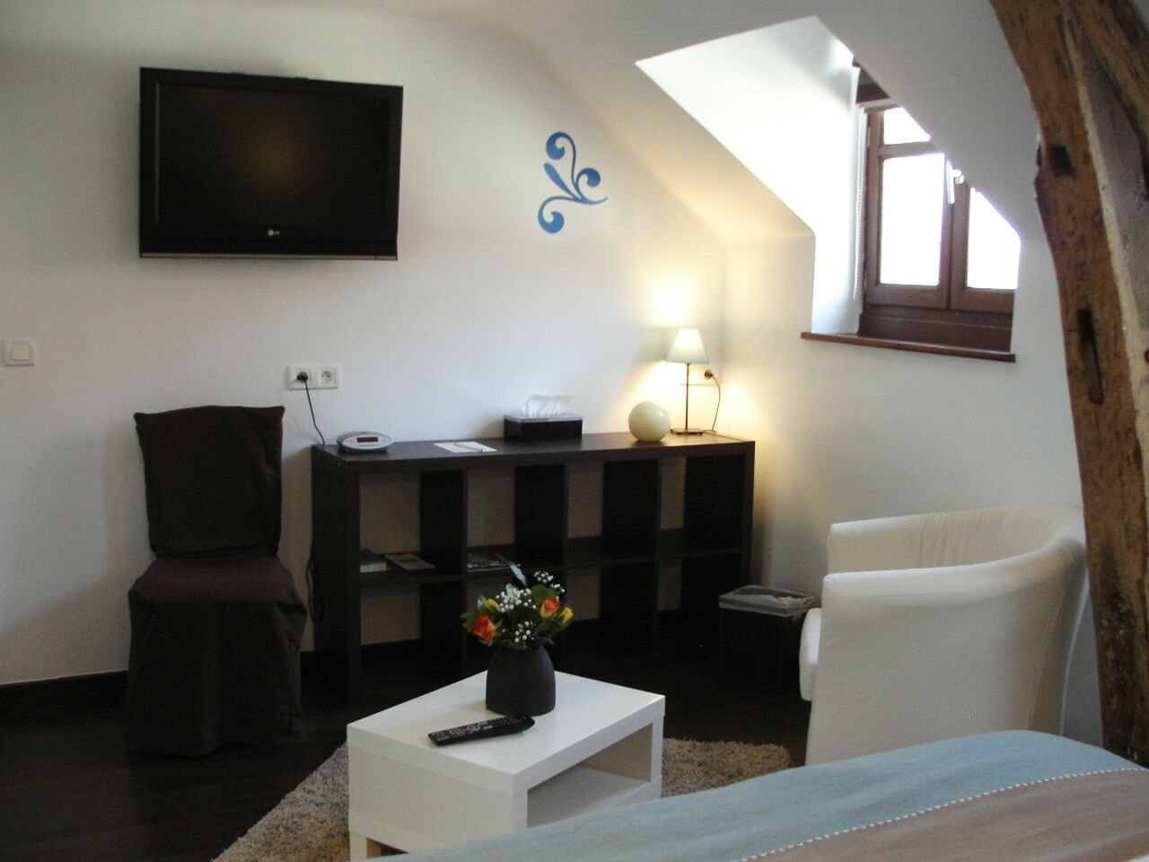 suite (quadruple) | 1 bedroom, desk, soundproofing, travel cot