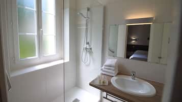 Habitación Confort doble | Ducha del cuarto de baño