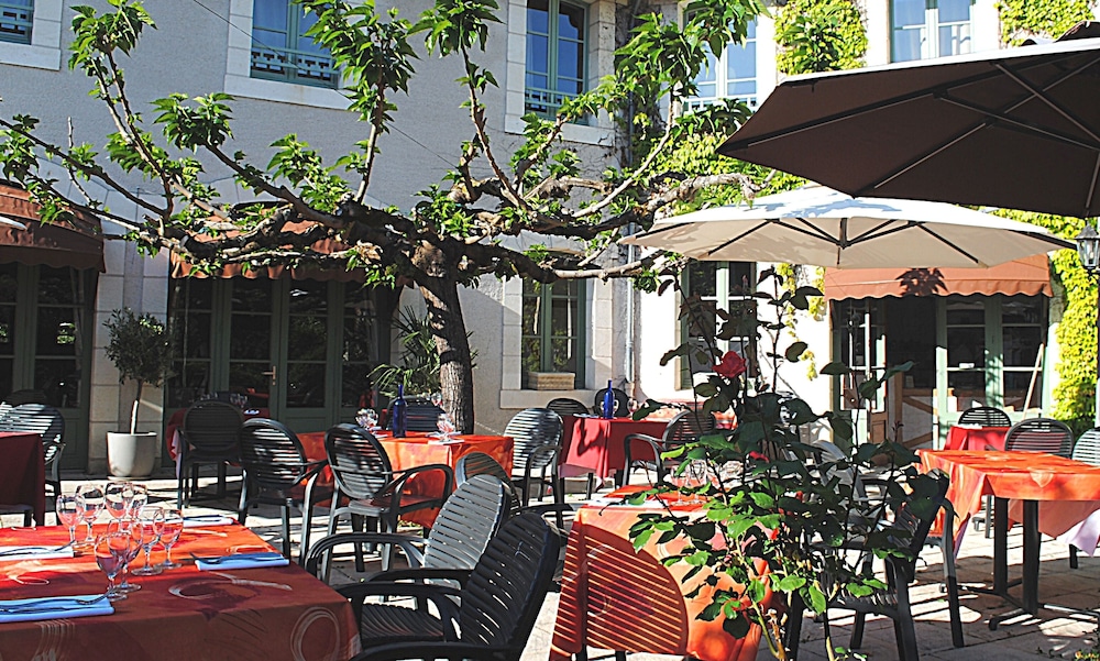 Hostellerie du Périgord Vert Logis by null