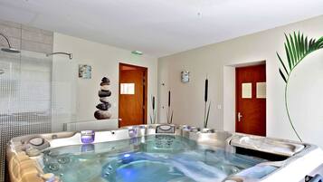 Tina de hidromasaje interior