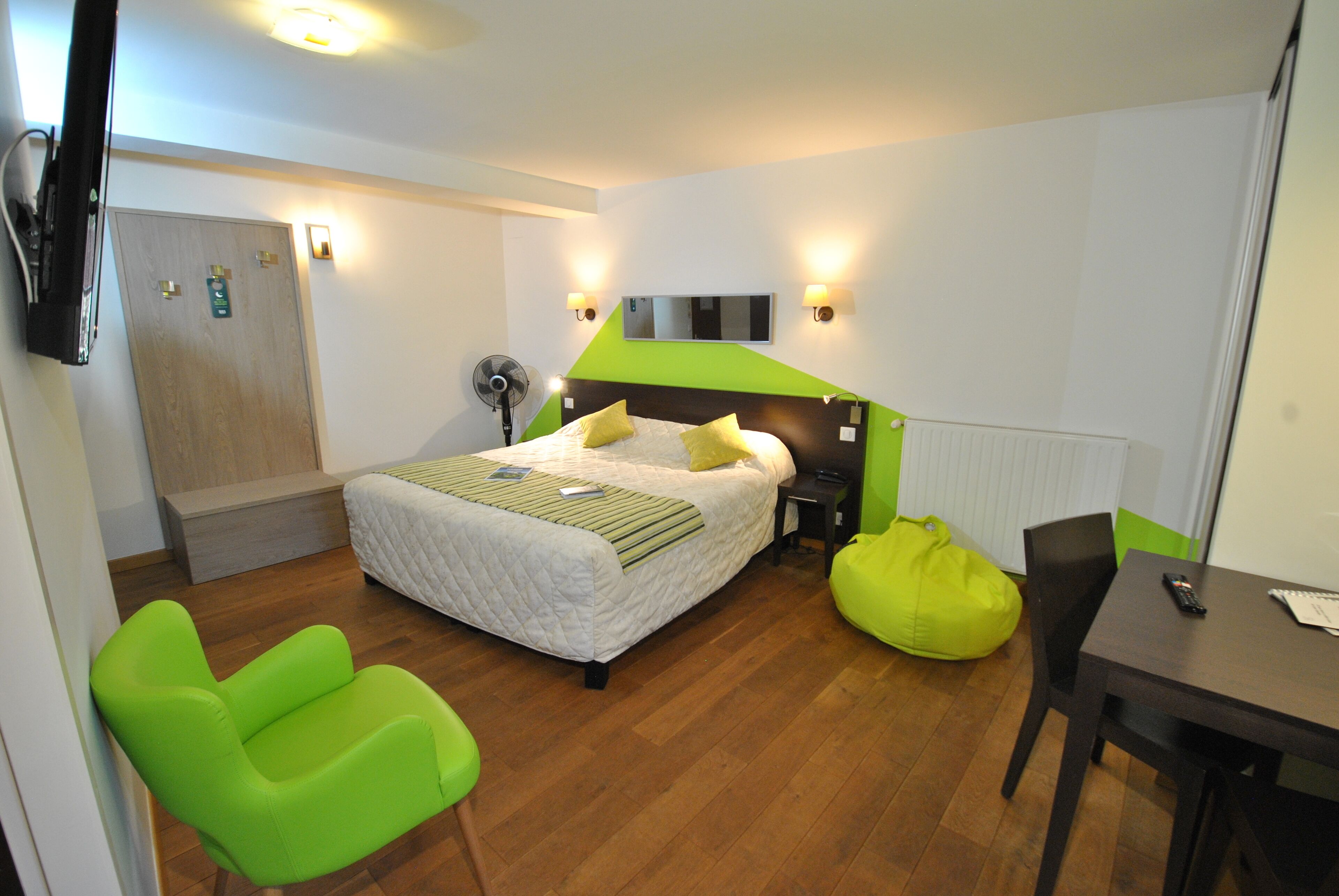 comfort double room | 1 bedroom, desk, soundproofing, free wifi