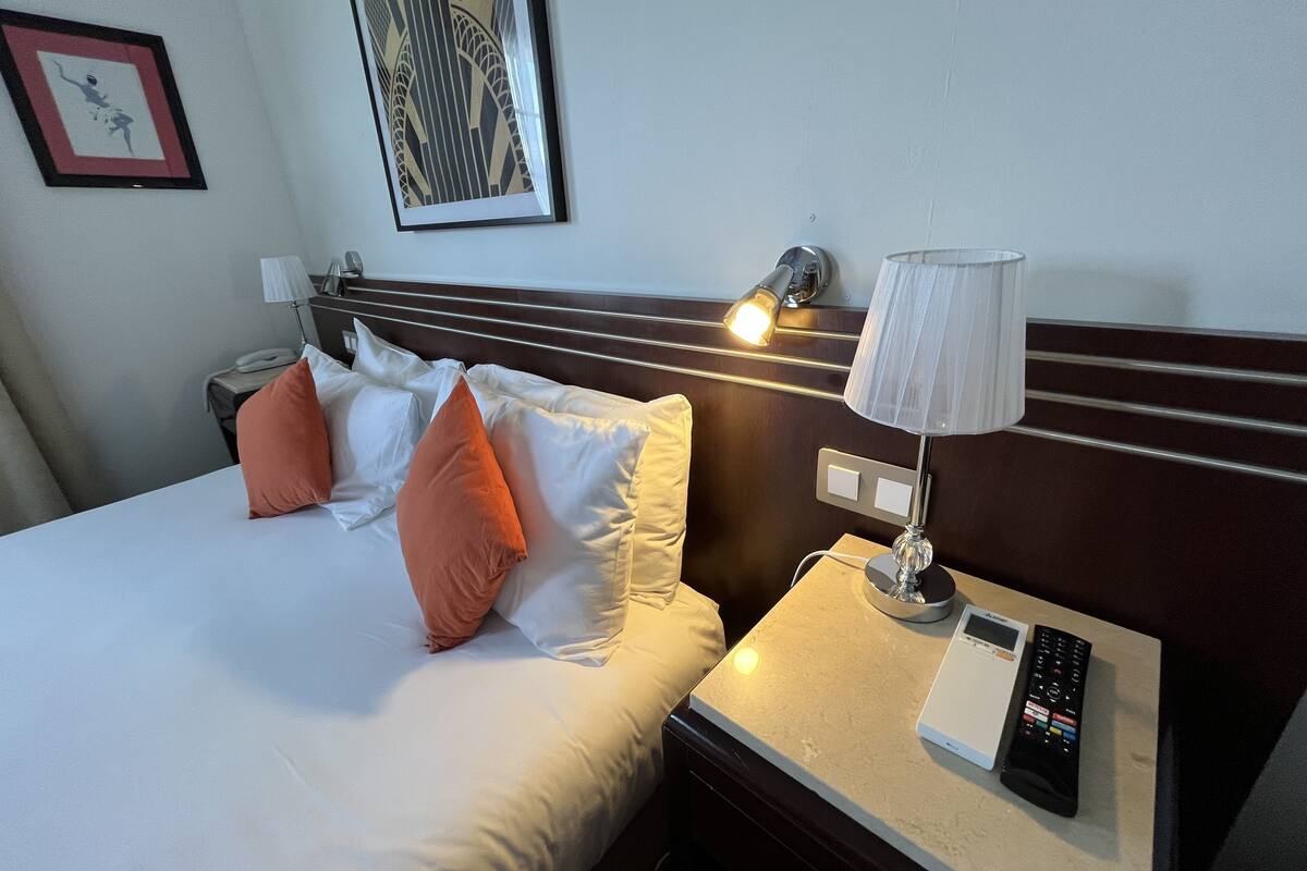 1 bedroom, memory-foam beds, minibar, individually decorated