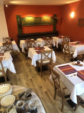 Daily buffet breakfast (EUR 13 per person)