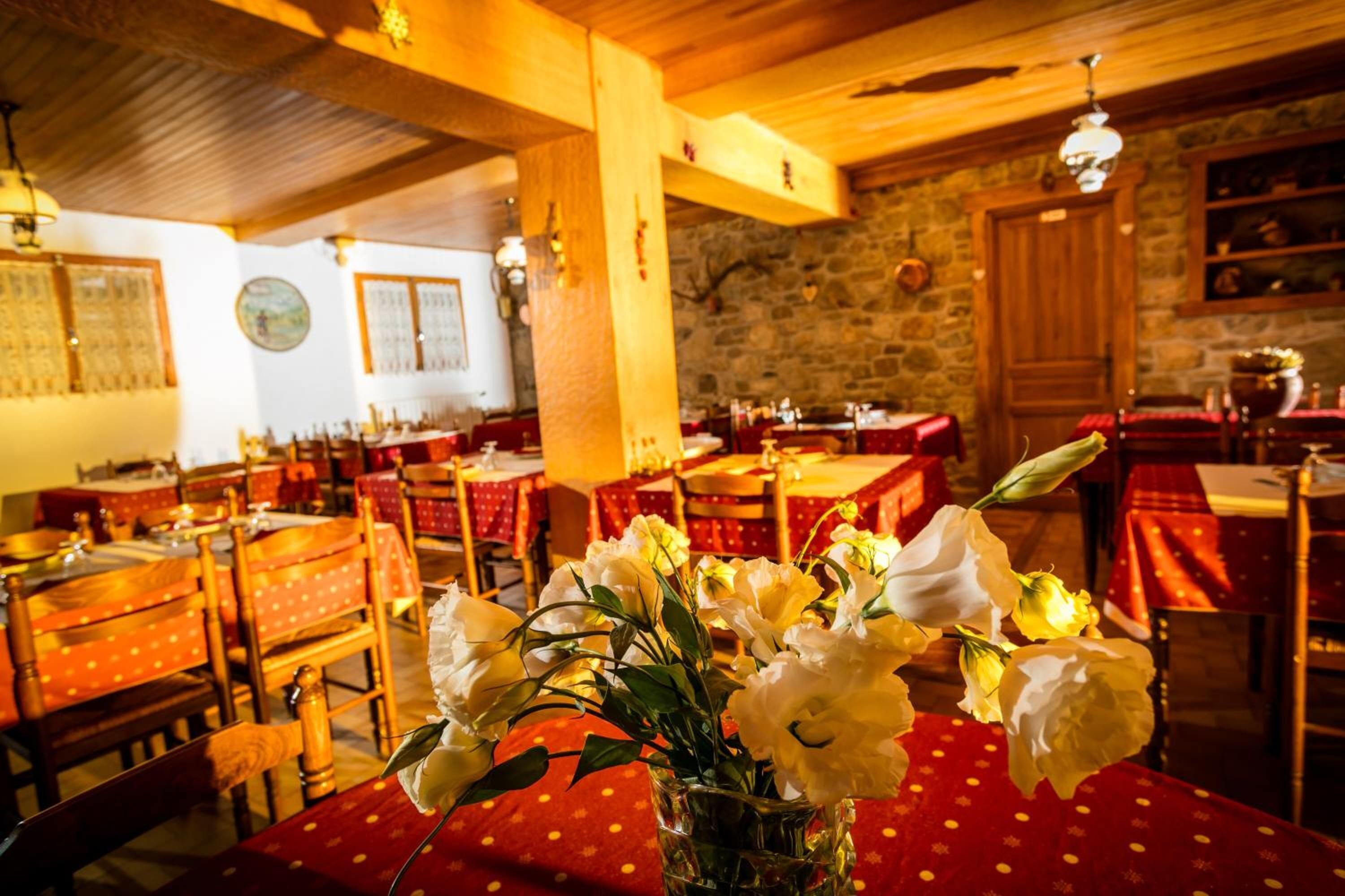 breakfast, lunch, dinner served; regional cuisine