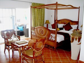 Suite, 1 Bedroom, Poolside