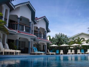 Outdoor pool - Chateau Sans Souci (Praslin Island)