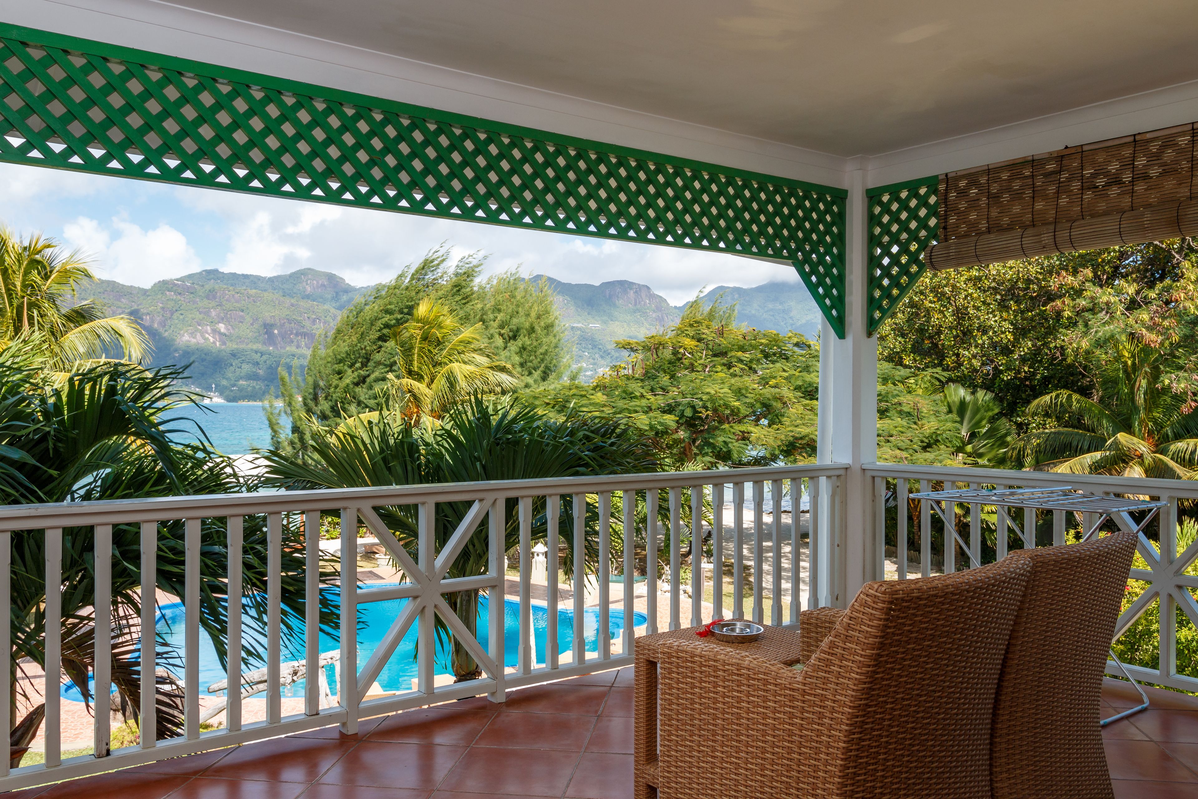 standard double room | minibar, in-room safe, desk, free wifi