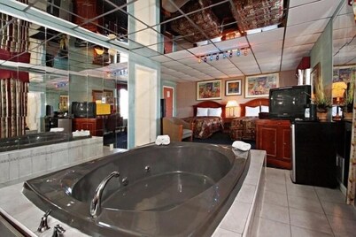 Regal Inn & Suites