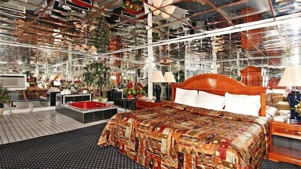 Room - Regal Inn & Suites (Rosedale)