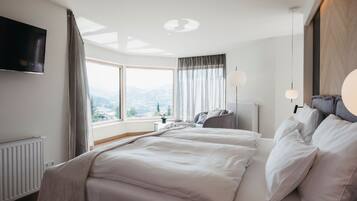 Allergikerbettwaren, Minibar, Zimmersafe, individuell dekoriert