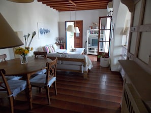 Apartment, 2 Bedrooms, Sea View | Living room