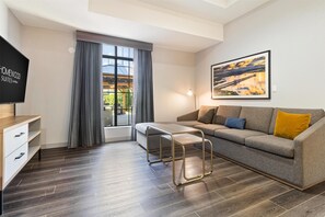 Suite, 1 Bedroom, Non Smoking | Living area