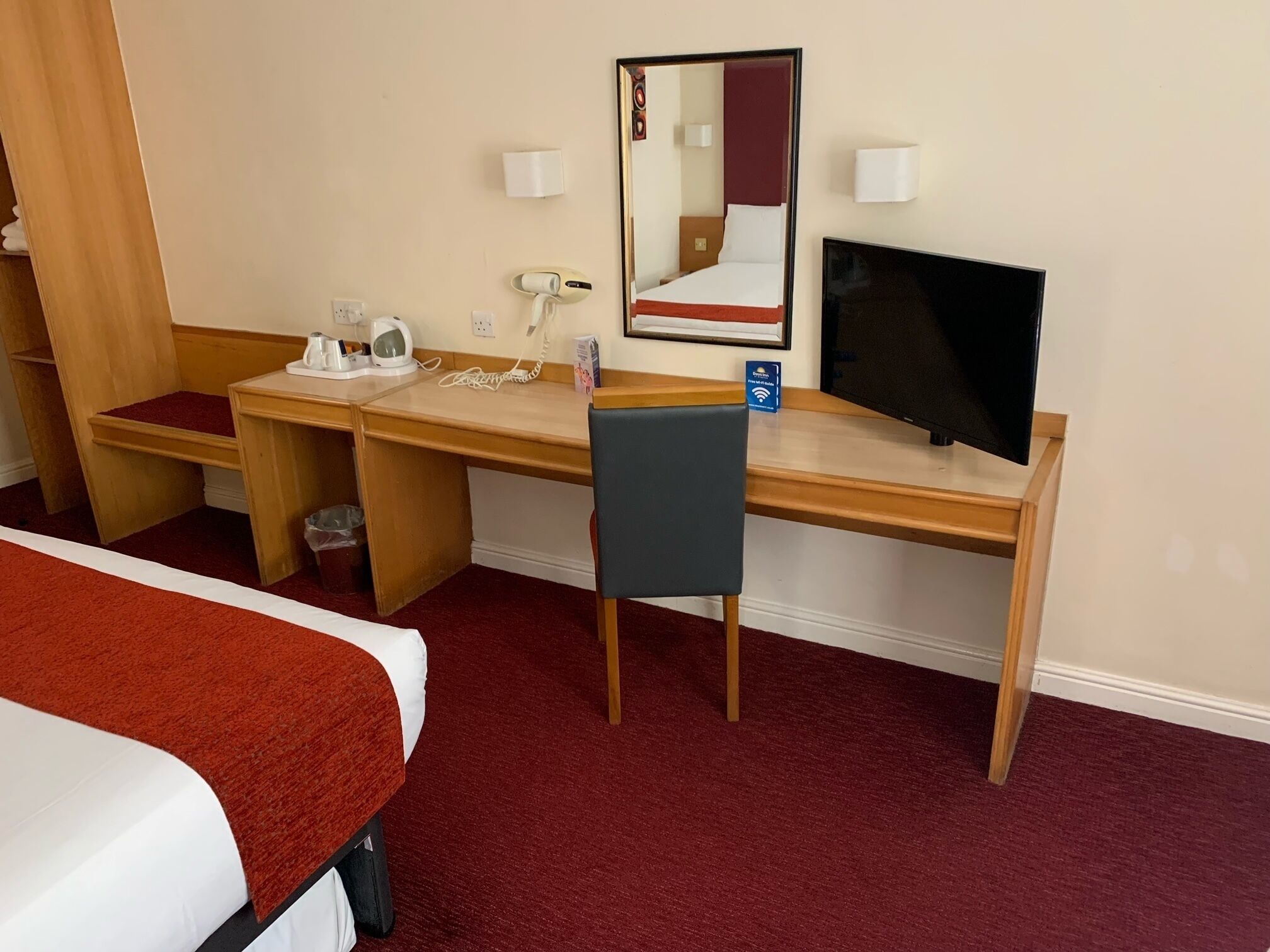 room, 1 double bed with sofa bed, non smoking | desk, free cots/infant beds, free wifi, bed sheets