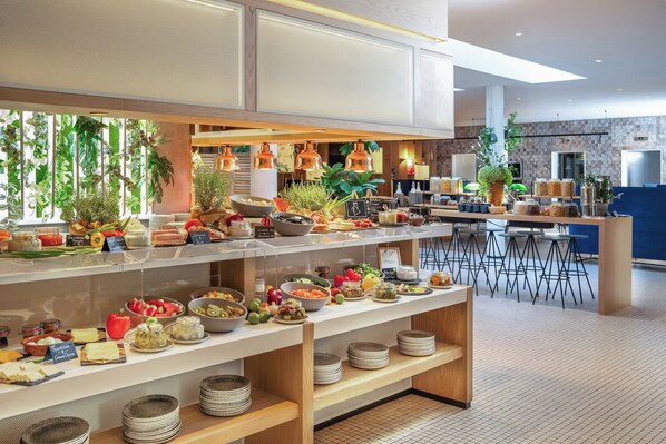 Daily buffet breakfast (EUR 24 per person)