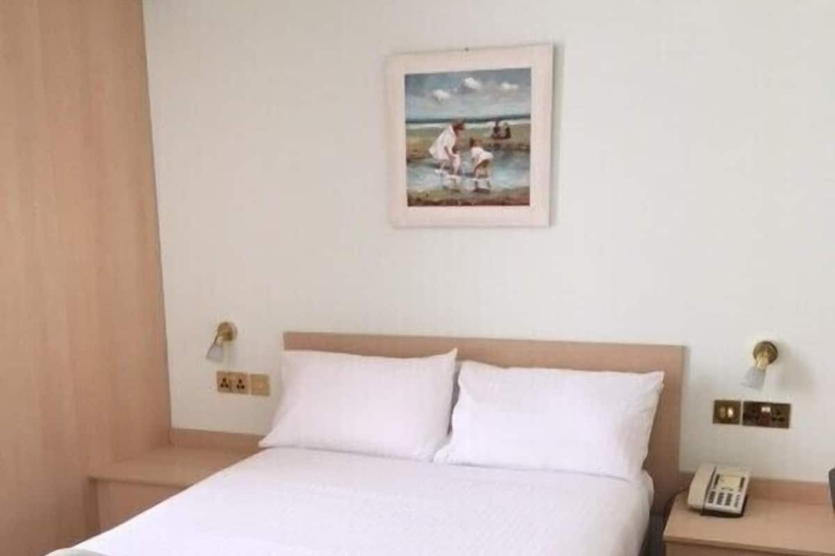 Kamar Double (Room29)