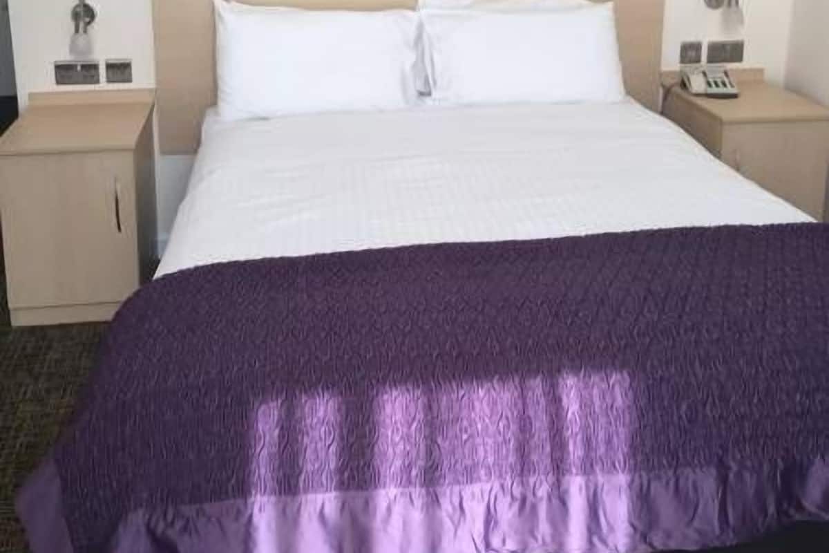 Double Room (Room3)