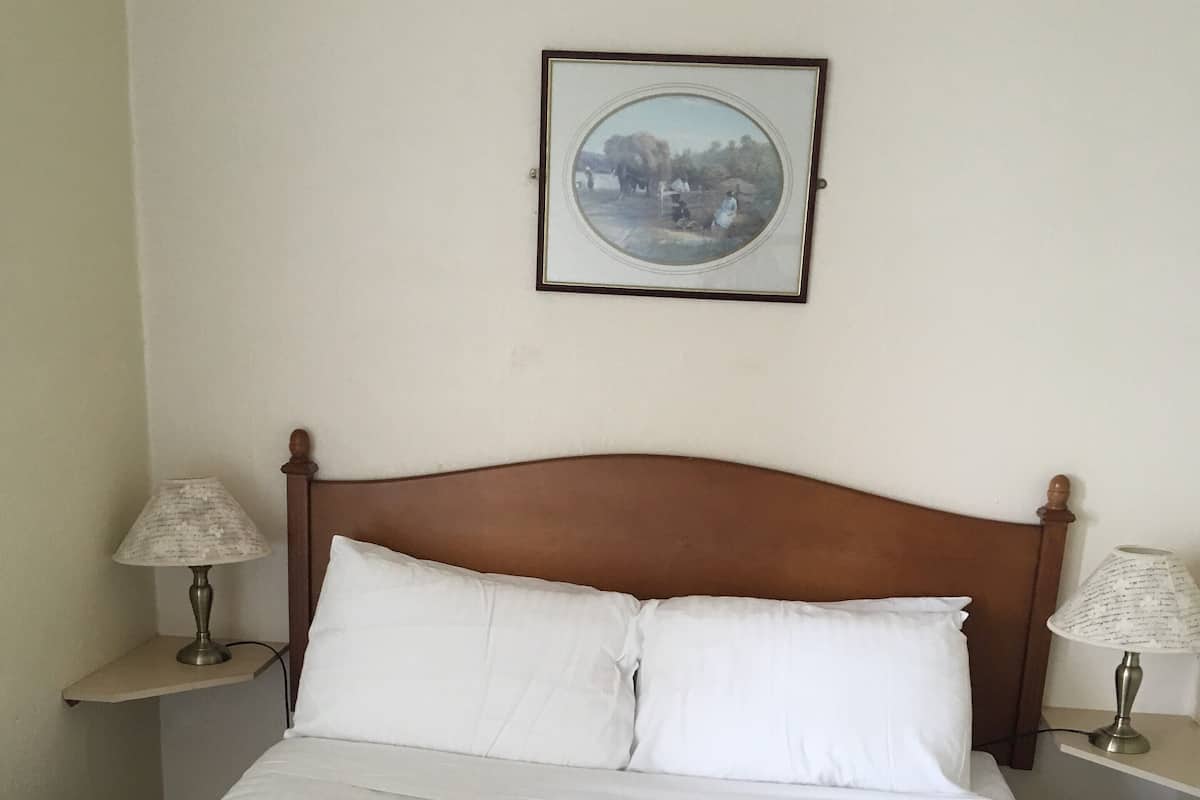 Kamar Triple (Room23)