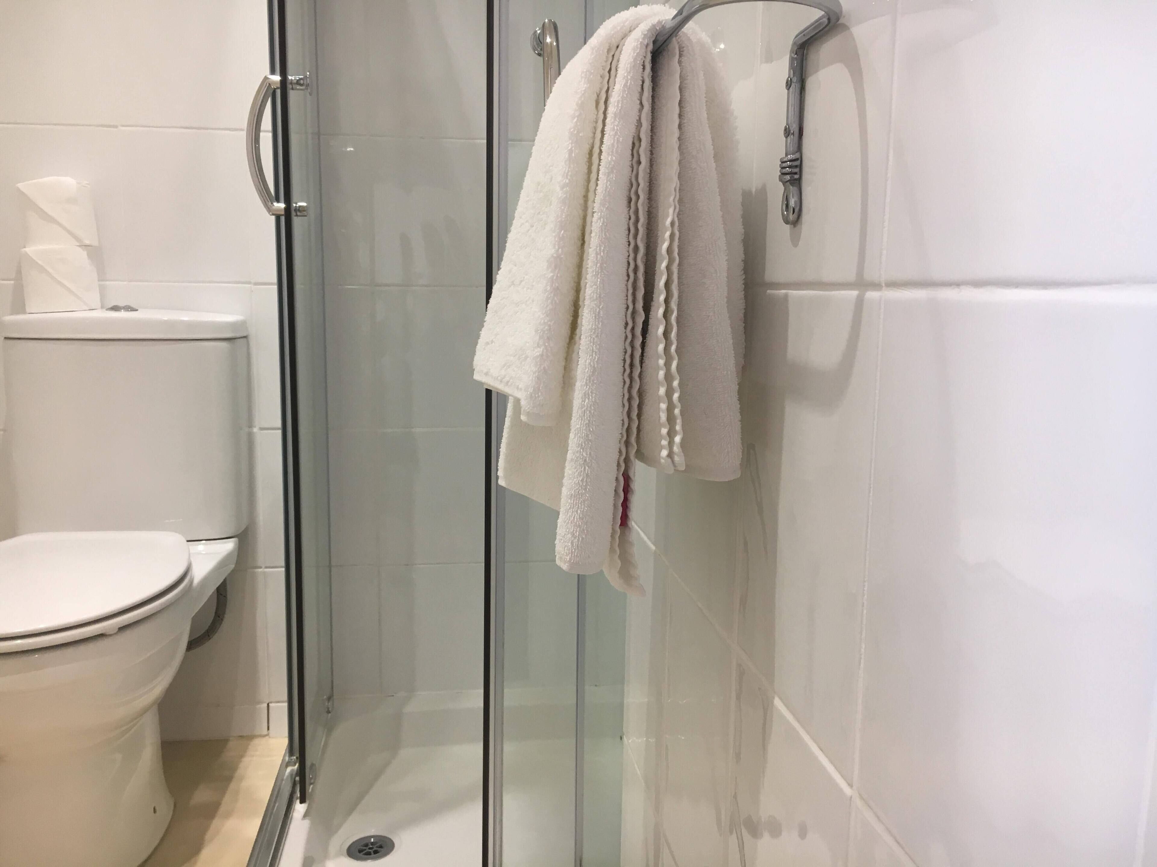 single room (room2) | 1 bedroom