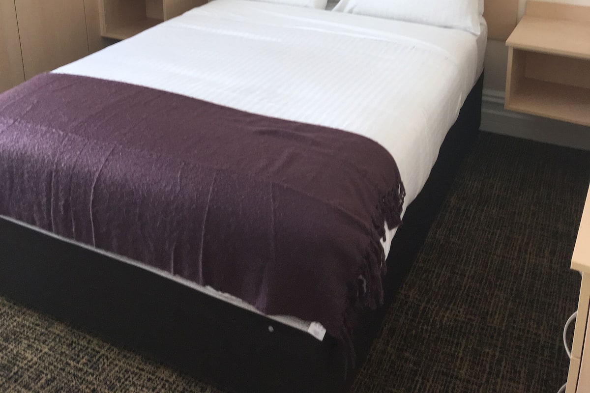 Kamar Double (Room1)