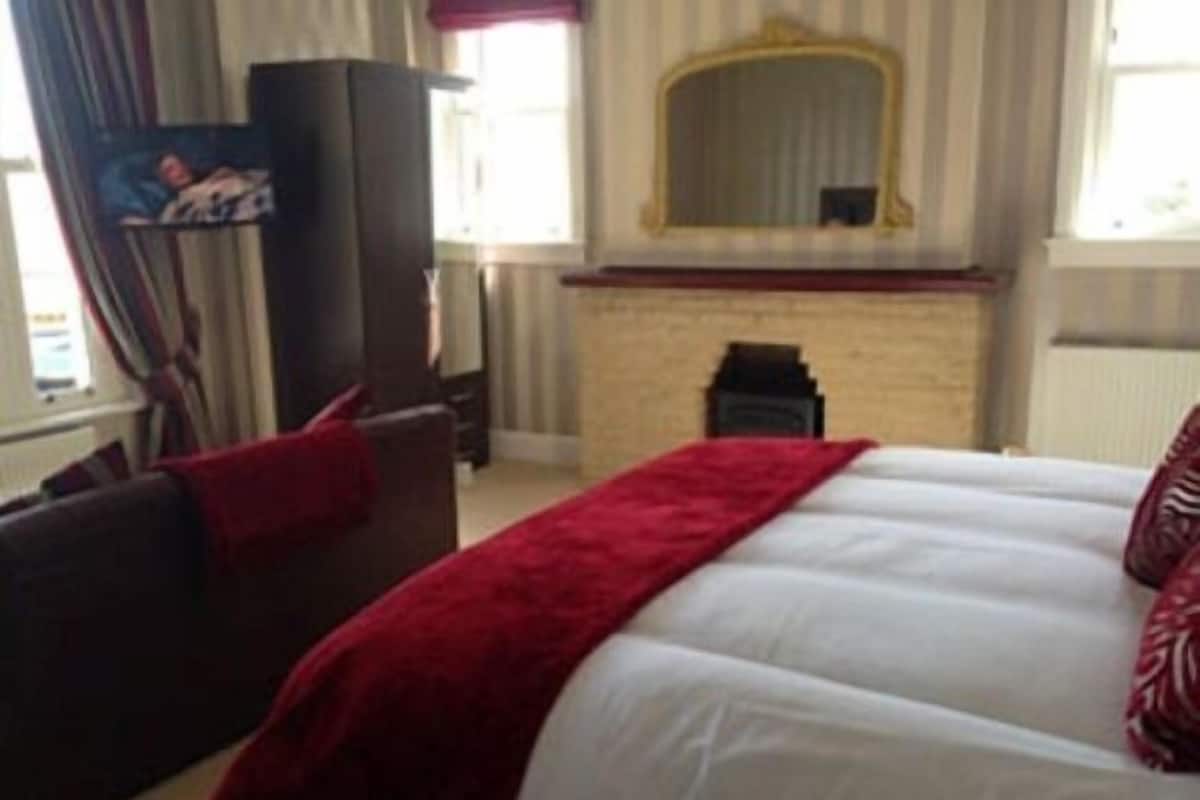 Kamar Double (Room36)