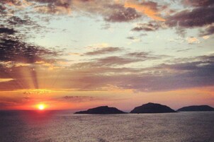 Vista para praia/oceano
