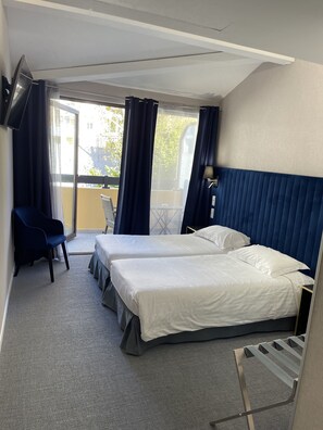 Chambre Deluxe avec lits jumeaux, balcon