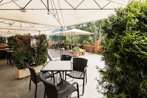 Terrace/patio - Hostal Rio Ara Bellosta (Fiscal)