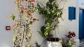 Villa, Private Pool, Sea View | Premium bedding, minibar, in-room safe, WiFi (free)