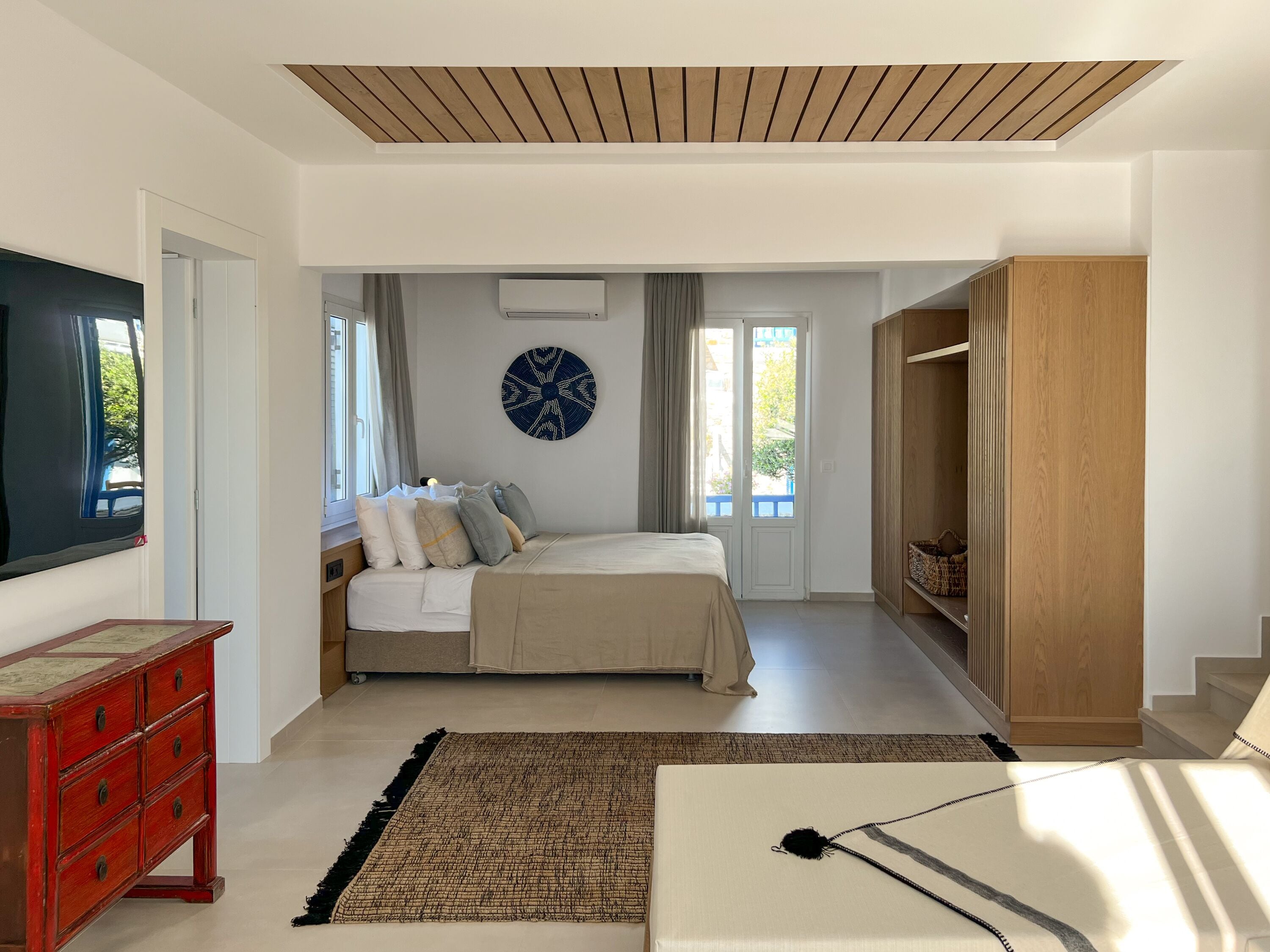 executive suite, sea view | 1 bedroom, premium bedding, minibar, in-room safe