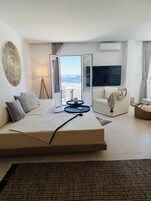 Premium bedding, minibar, in-room safe, free WiFi